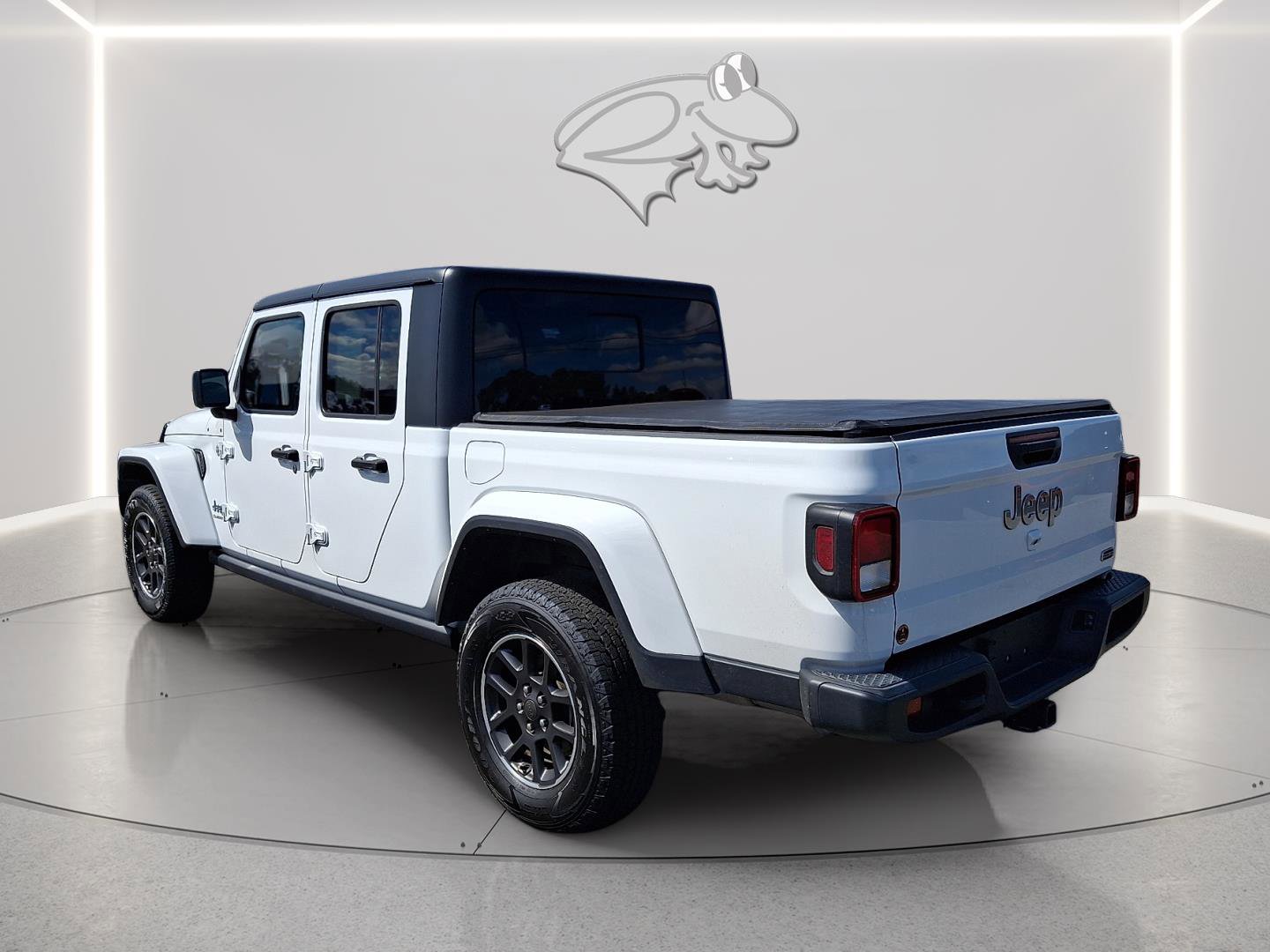 Used 2022 Jeep Gladiator Overland w/ Popular Equipment Package image 6