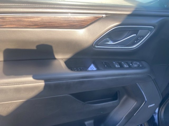 Used 2023 Chevrolet Suburban LT image 17