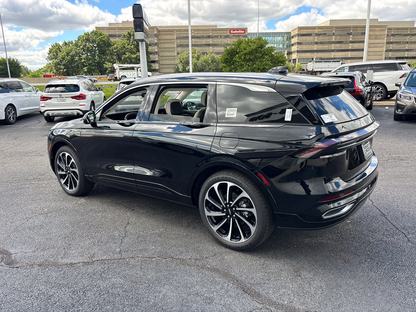 New 2026 Lincoln Nautilus Black Label AWD/4WD image 5