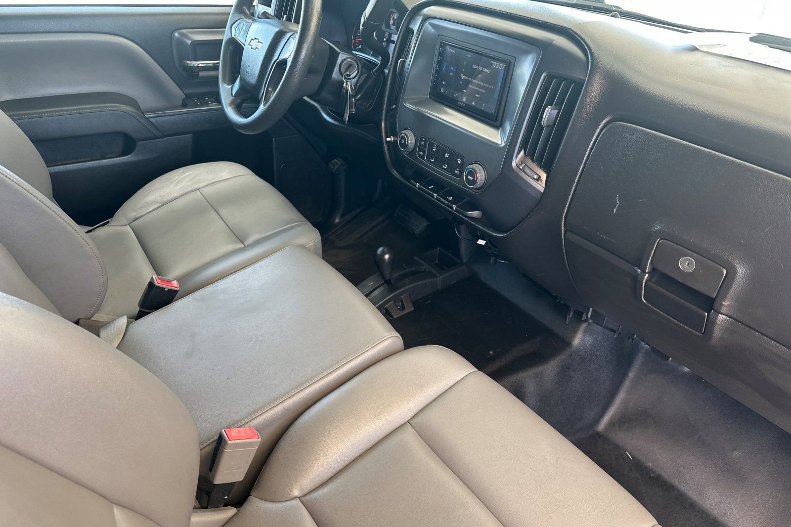 Used 2015 Chevrolet Silverado 2500 W/T AWD/4WD image 15
