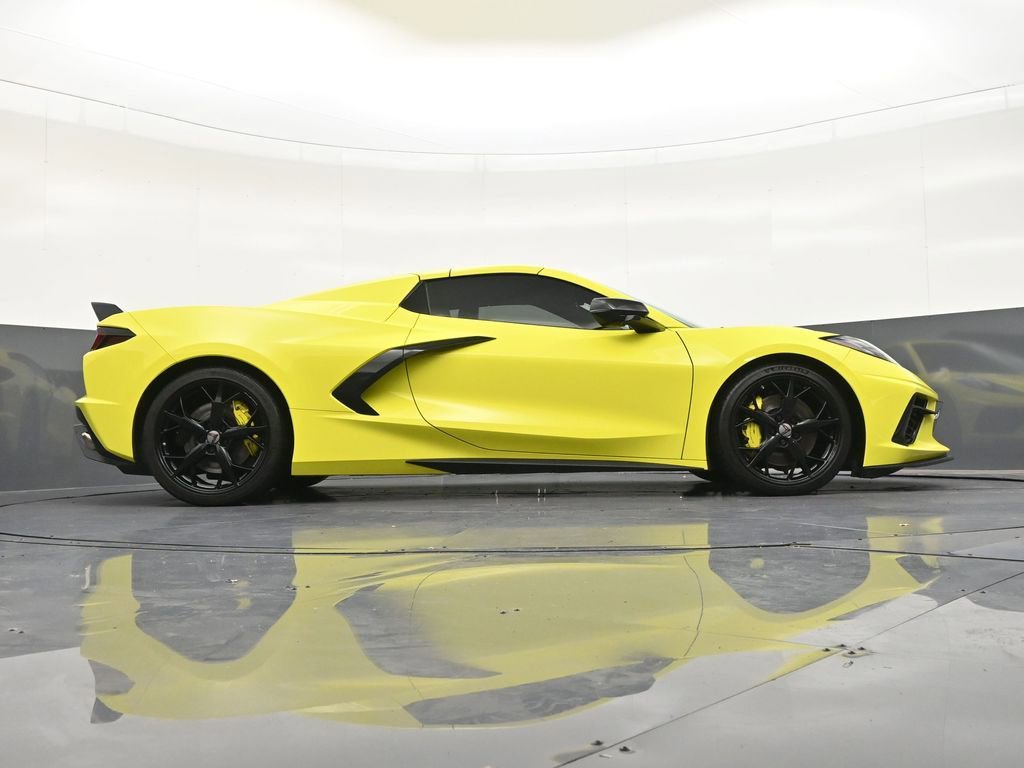 Used 2022 Chevrolet Corvette Stingray Preferred Conv w/ Z51 Performance Package RWD image 29