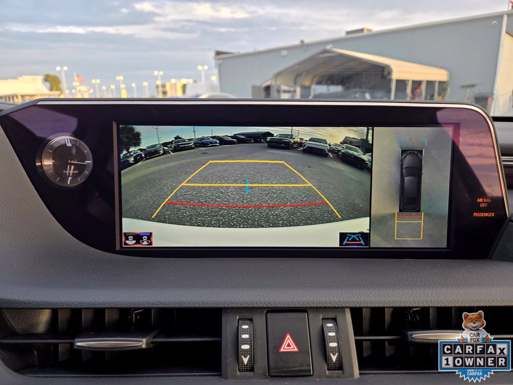 Used 2021 Lexus ES 300h Ultra Luxury w/ Accessory Package FWD image 42