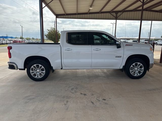 Used 2022 Chevrolet Silverado 1500 LTZ w/ LTZ Convenience Package II AWD/4WD image 9