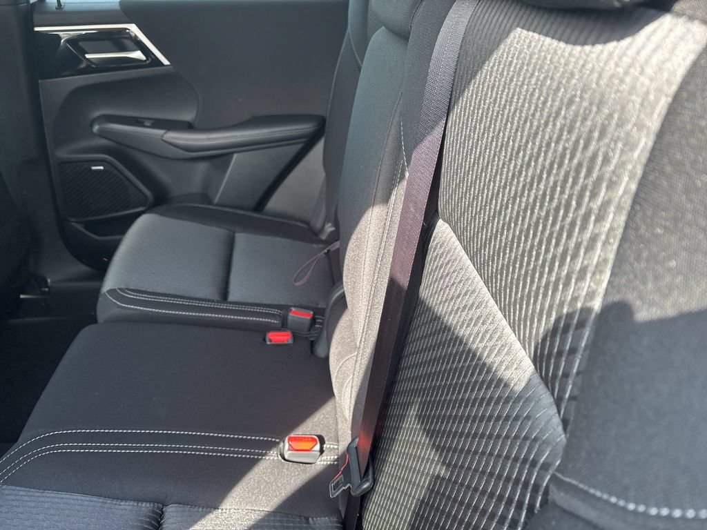 New 2026 Mitsubishi Outlander ES FWD image 17