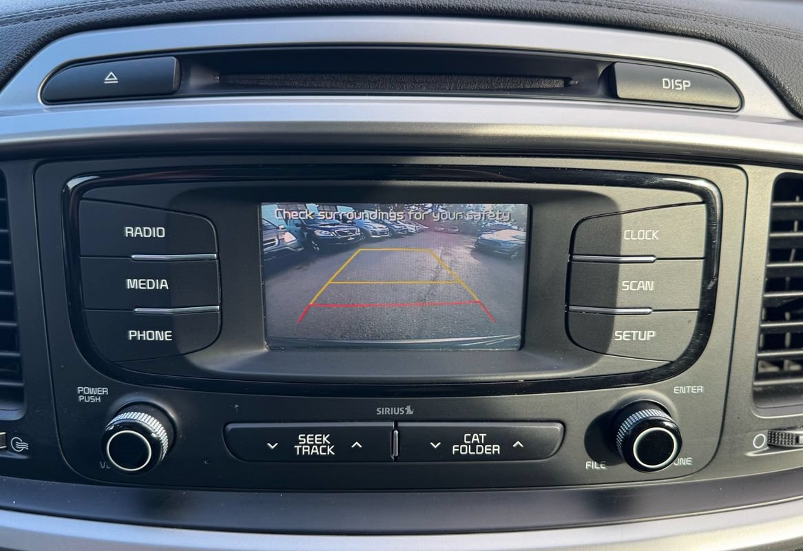 Used 2017 Kia Sorento AWD image 19