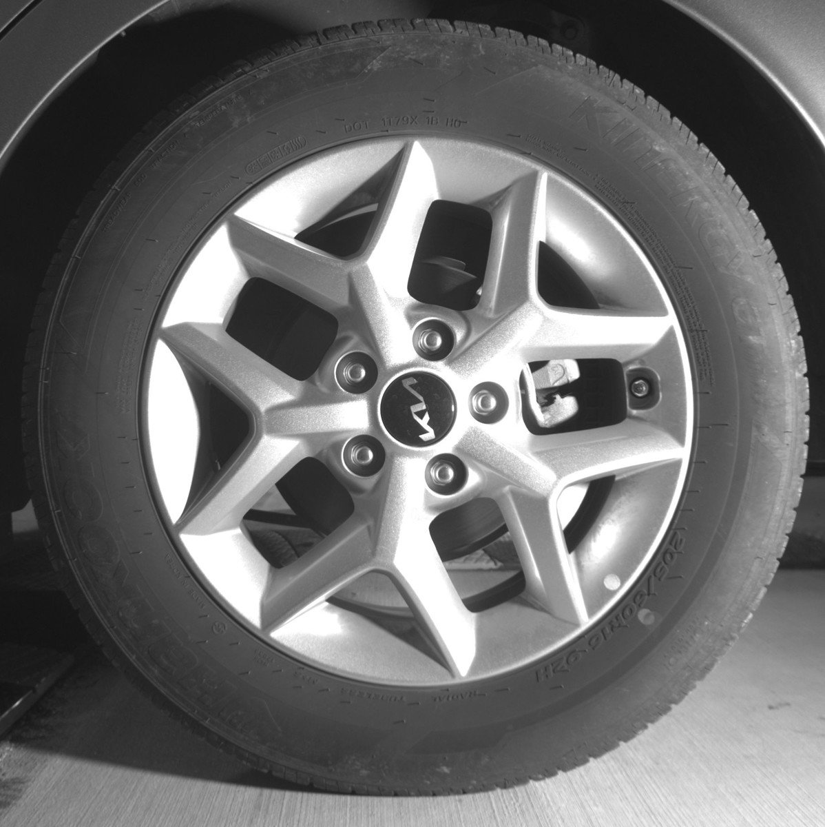 Used 2025 Kia Soul LX w/ LX Technology Package FWD image 14