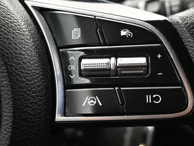 Used 2023 Kia Forte LXS image 23