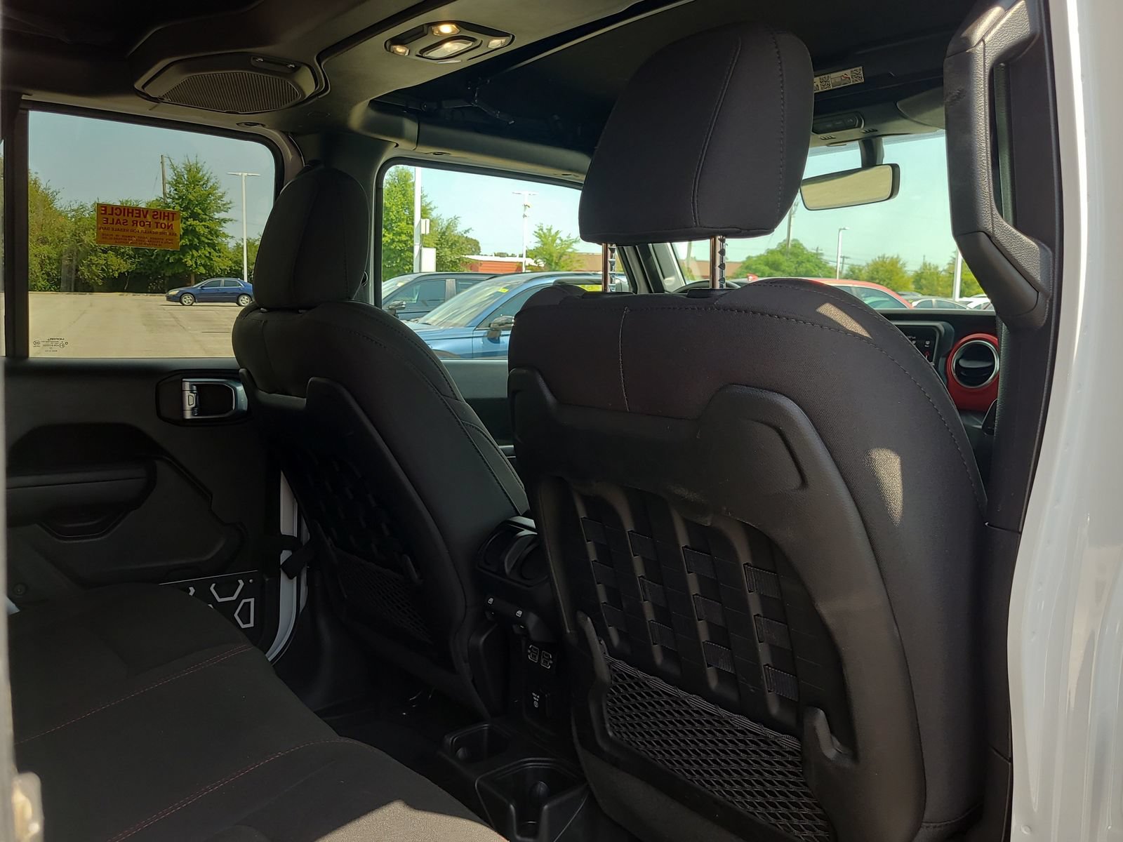 Used 2022 Jeep Wrangler Unlimited Rubicon AWD/4WD image 16