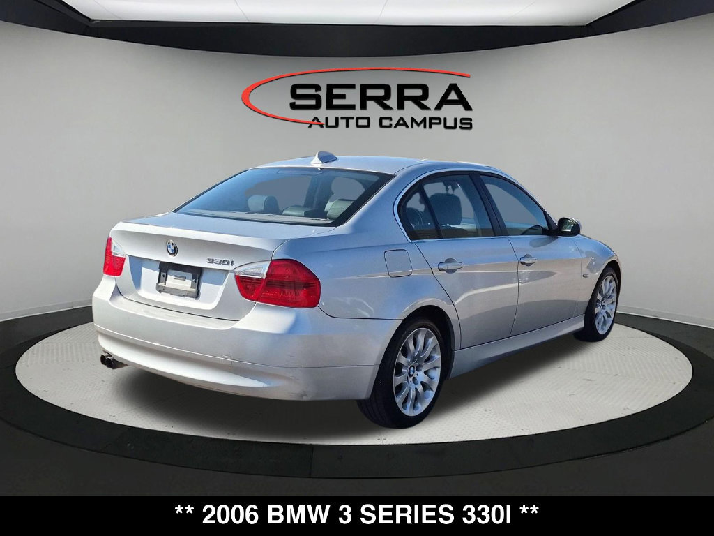 Used 2006 BMW 330i Sedan RWD image 12