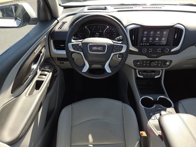 Used 2024 GMC Terrain SLT w/ Tech Package AWD/4WD image 32