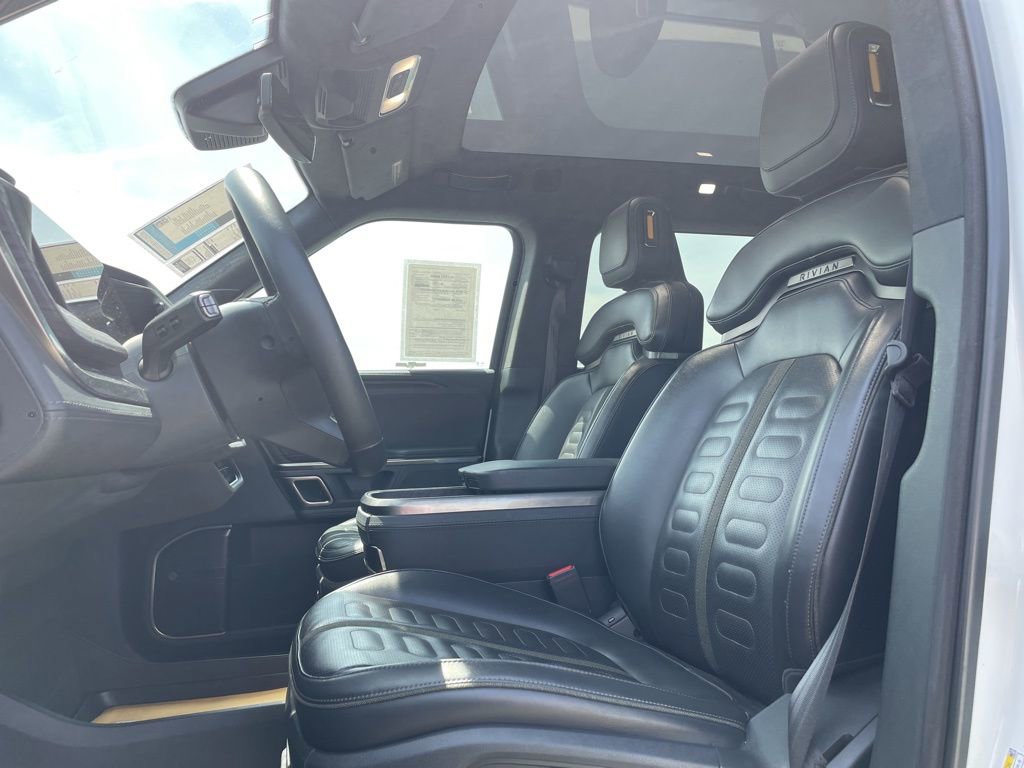 Used 2024 Rivian R1S Adventure image 7