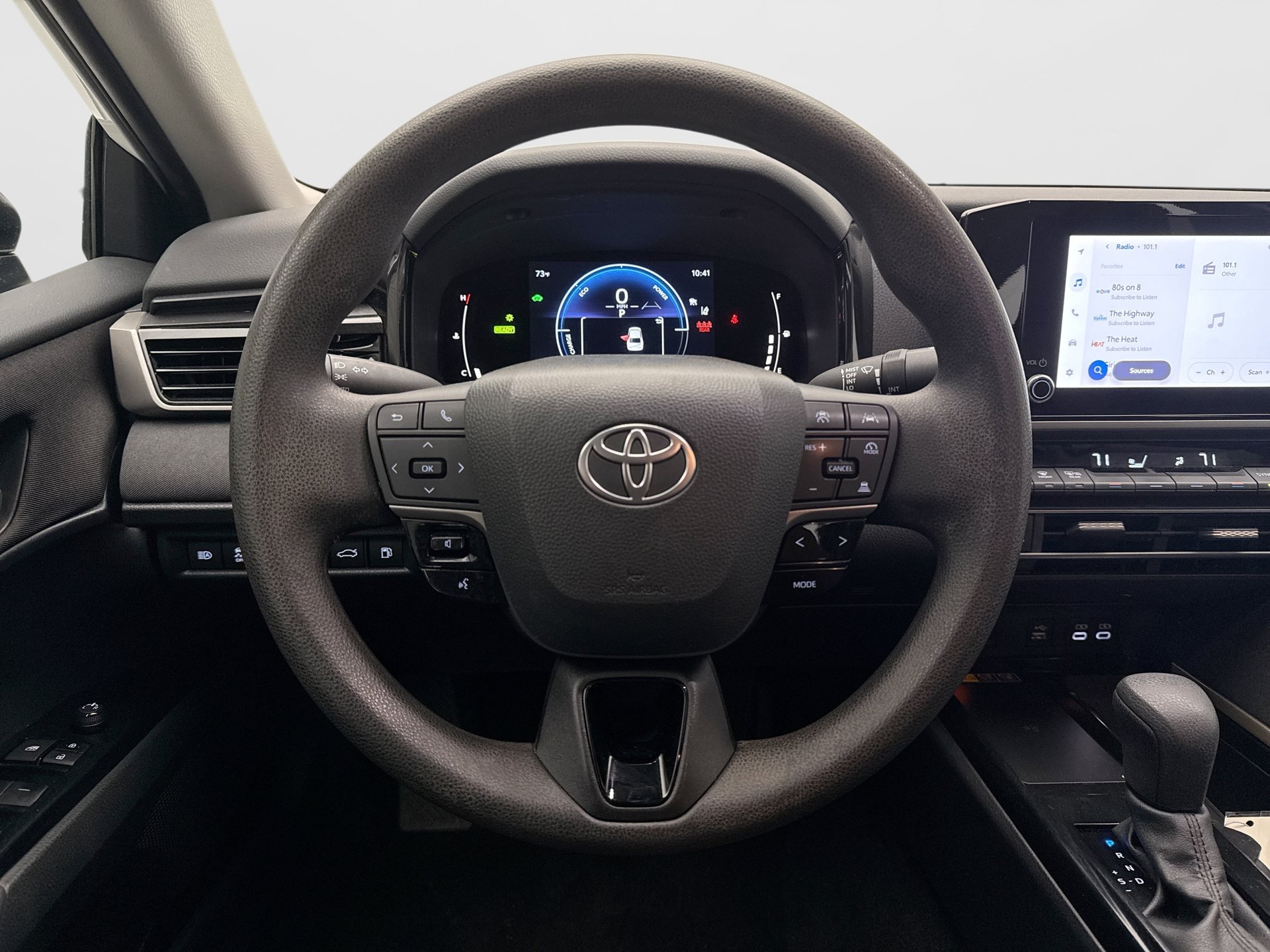 Used 2025 Toyota Camry LE FWD image 12