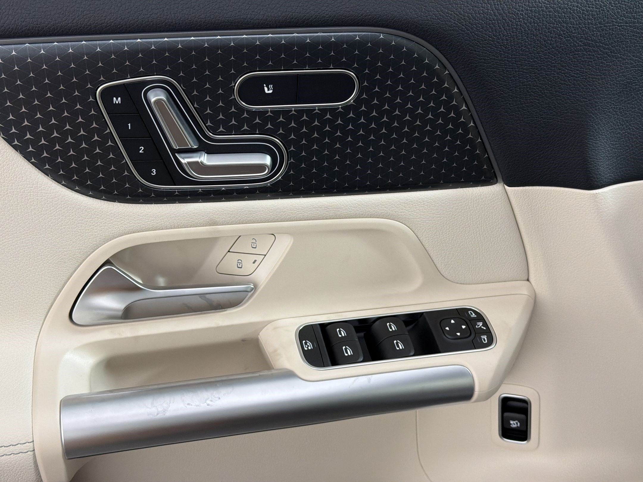 New 2026 Mercedes-Benz GLA 250 4MATIC image 21