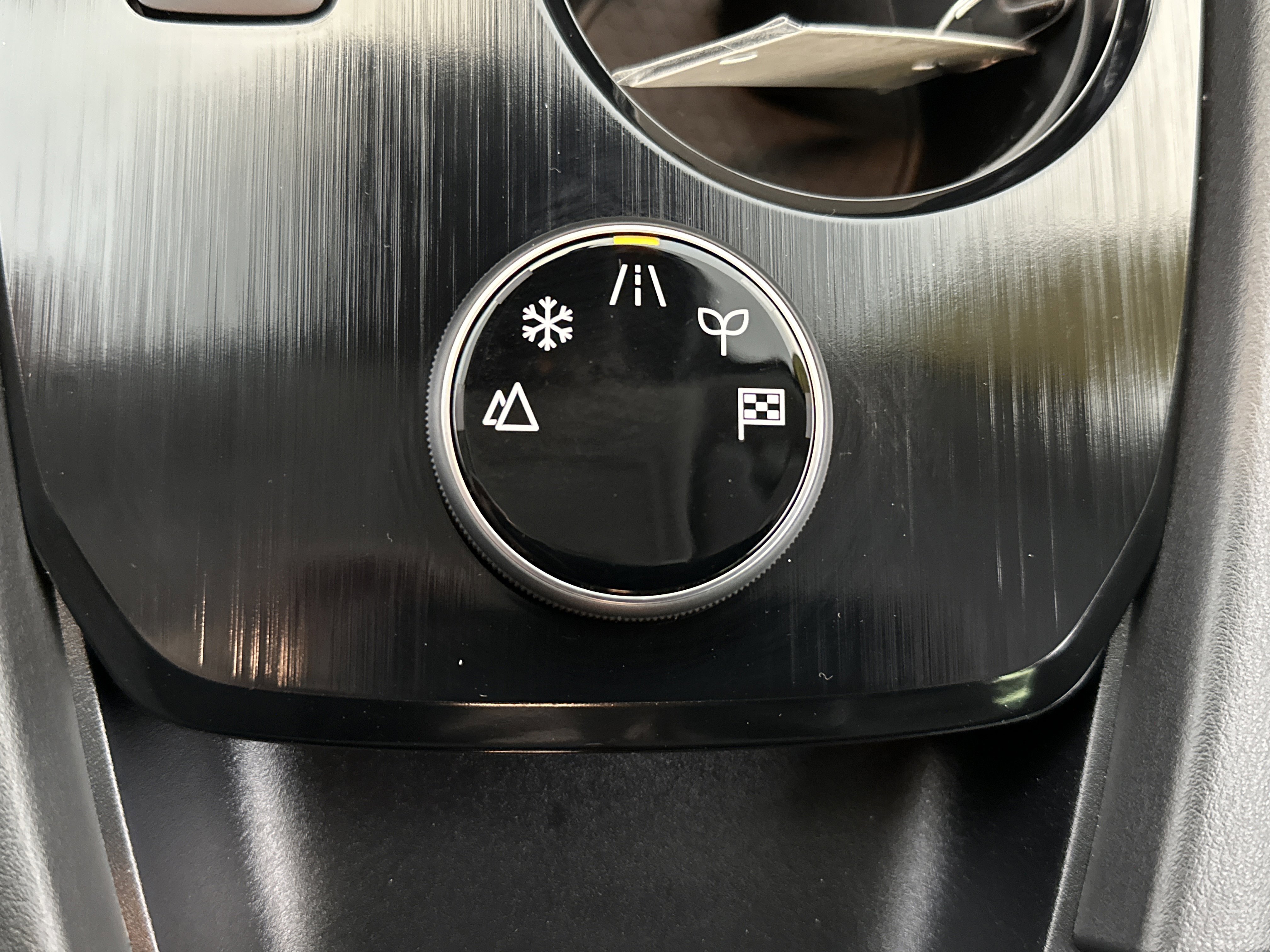 Certified 2025 Nissan Rogue SV image 23