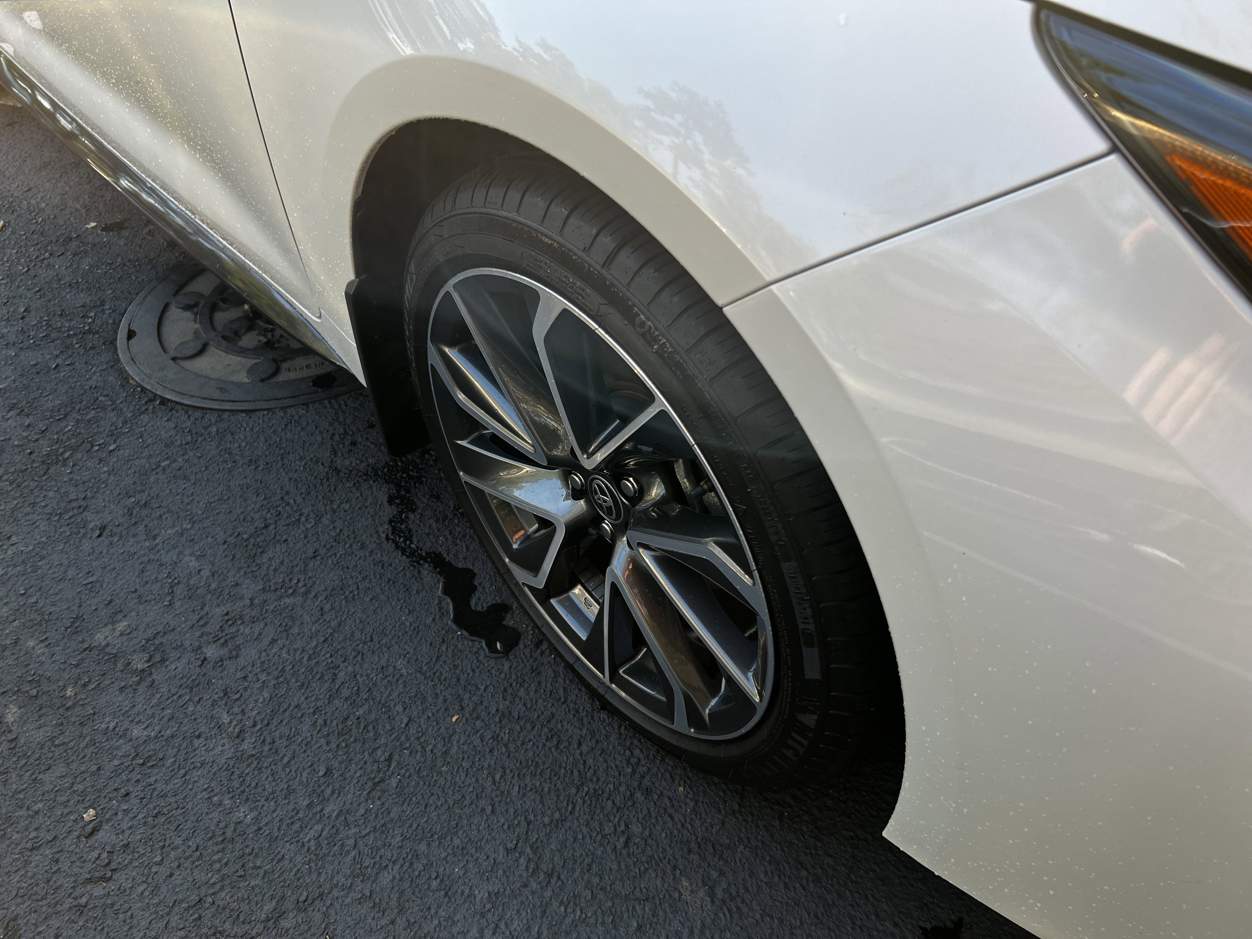 Used 2021 Toyota Corolla SE w/ SE Premium Package image 11