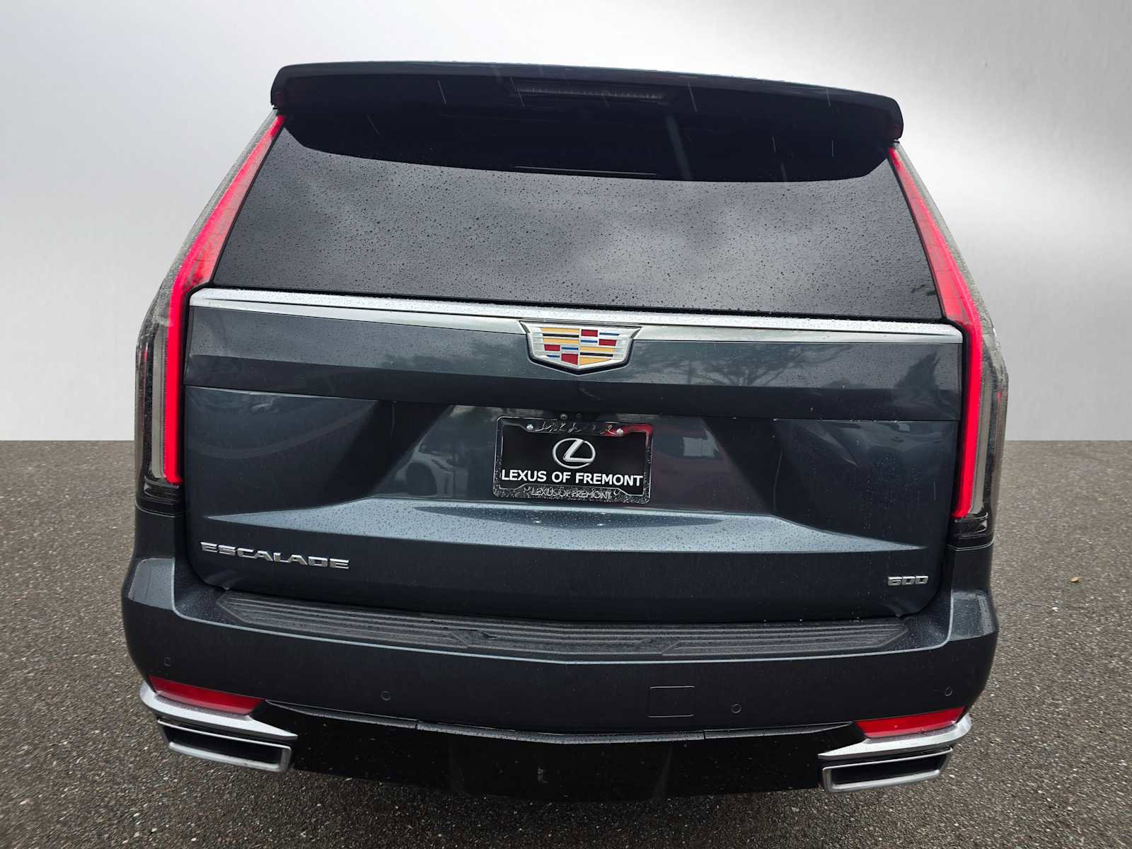 Used 2021 Cadillac Escalade Premium Luxury Platinum image 4