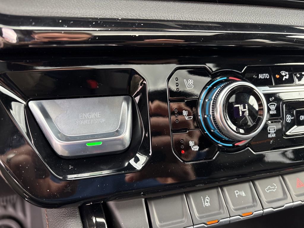 New 2026 GMC Sierra 2500 AT4 w/ AT4 Premium Plus Package image 19