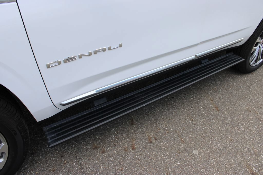 Certified 2022 GMC Yukon Denali AWD/4WD image 34
