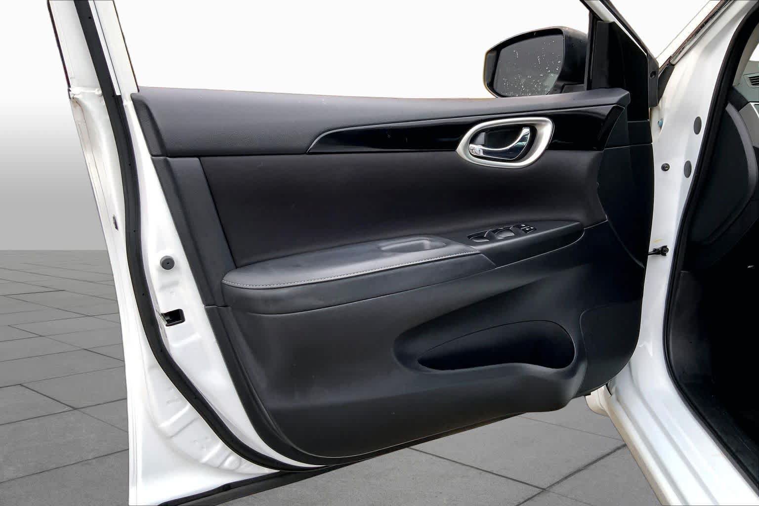 Used 2018 Nissan Sentra SV FWD image 19