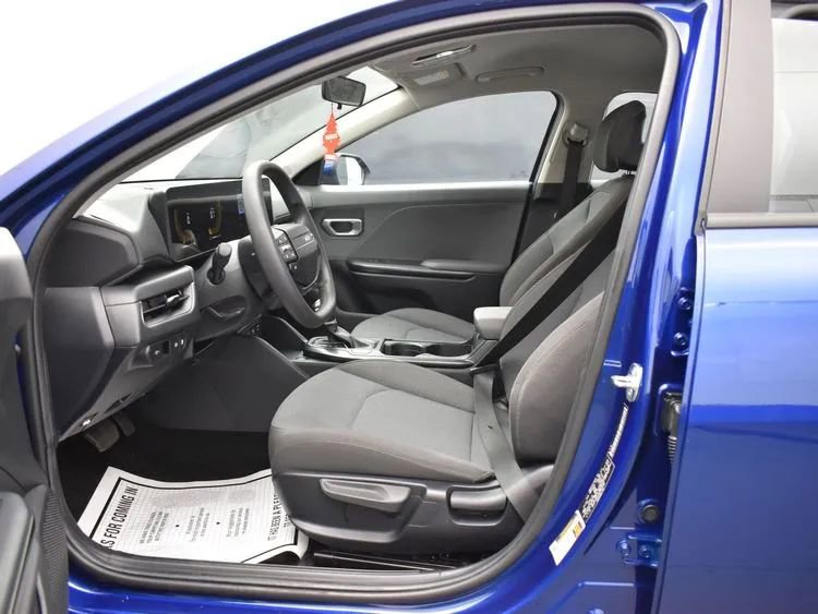 Used 2025 Kia K4 image 14
