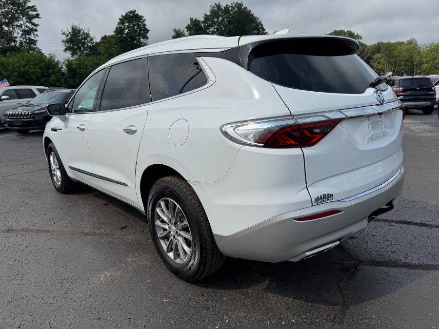 Used 2022 Buick Enclave Essence FWD image 3