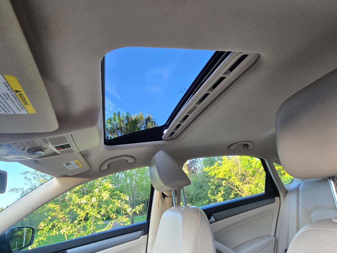 Used 2014 Volkswagen Passat TDI SE FWD image 13