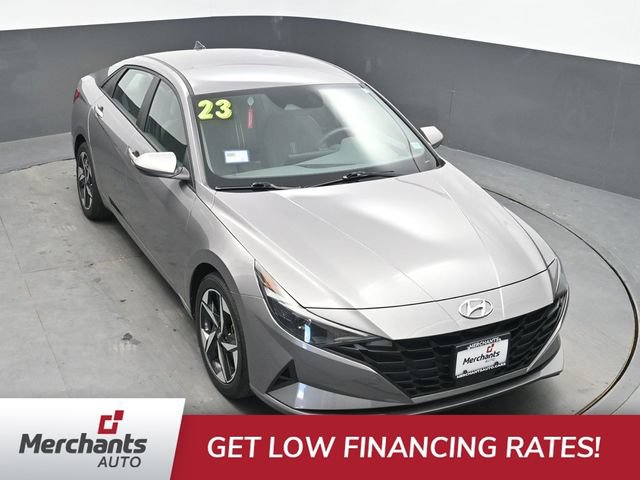 Used 2023 Hyundai Elantra SEL w/ Convenience Package FWD image 18