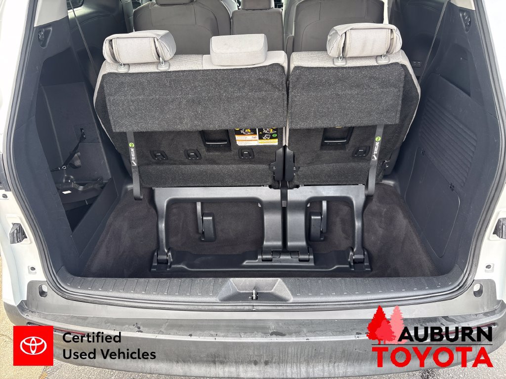 Certified 2025 Toyota Sienna LE FWD image 26