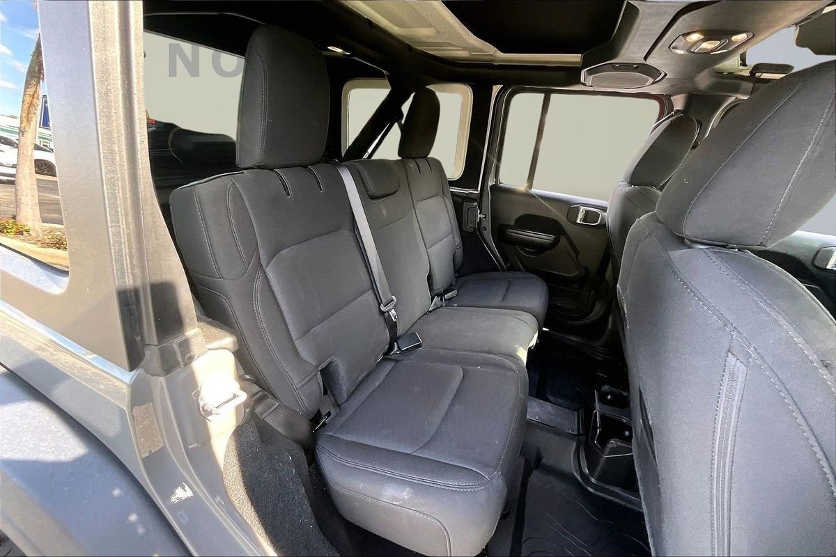 Used 2020 Jeep Wrangler Unlimited Sport image 25