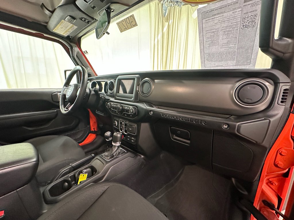 Used 2023 Jeep Wrangler Unlimited w/ Cold Weather Group image 17