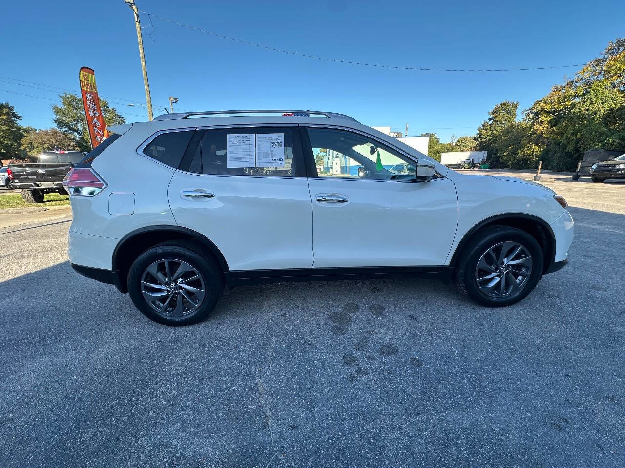 Used 2016 Nissan Rogue SL image 6