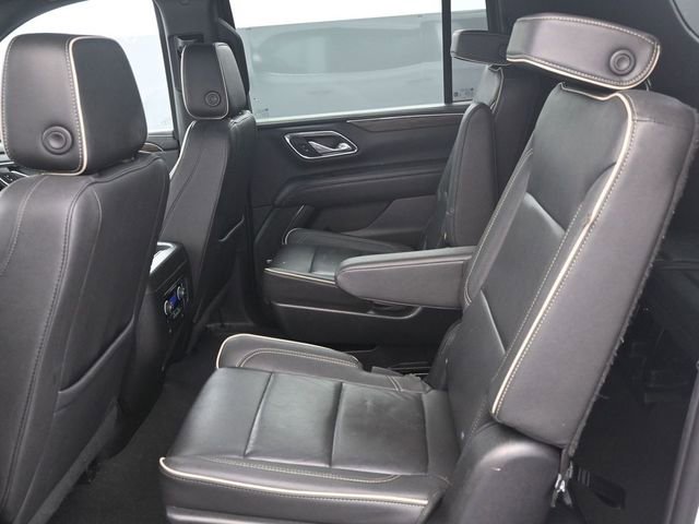 Used 2023 Chevrolet Suburban Premier image 26
