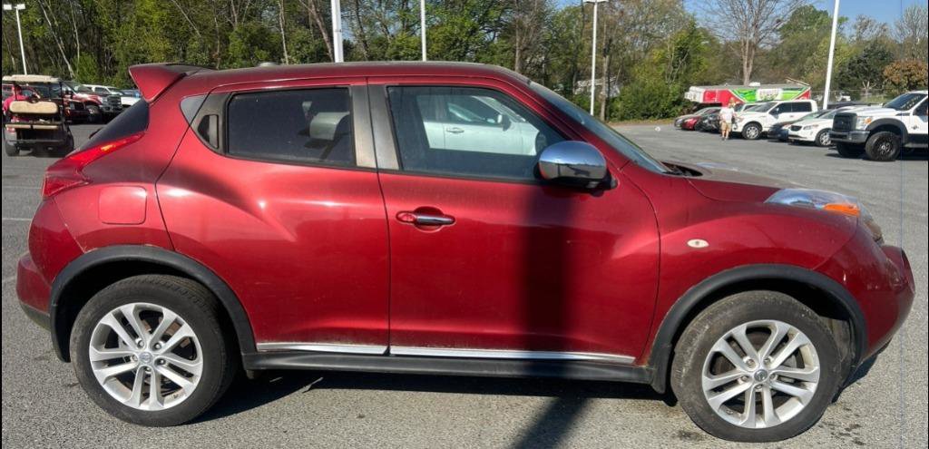 Used 2012 Nissan Juke SV w/ Chrome Pkg FWD image 9