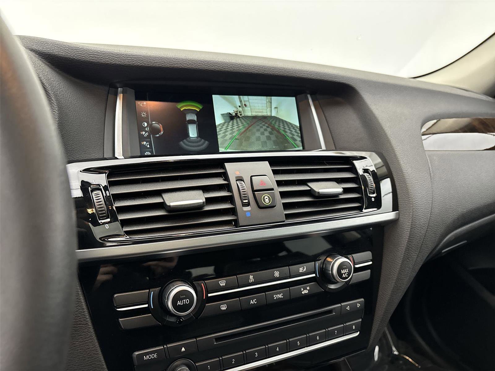 Used 2017 BMW X3 sDrive28i RWD image 30