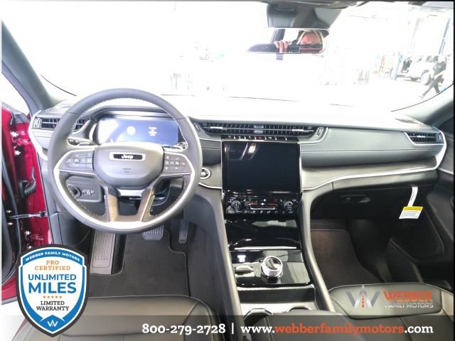New 2025 Jeep Grand Cherokee L Limited w/ Black Appearance Package image 17
