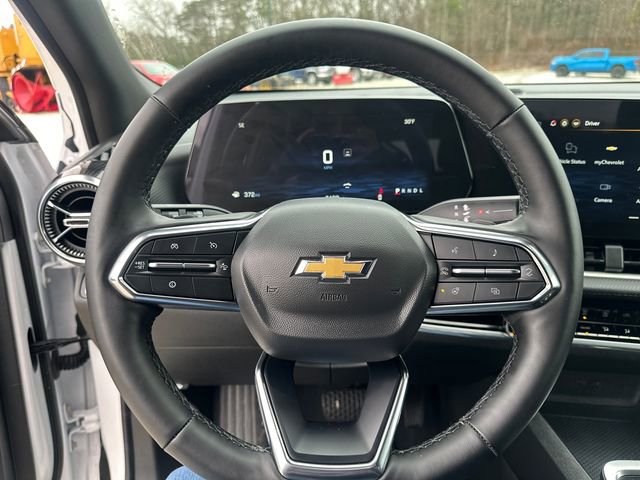 Used 2025 Chevrolet Equinox LT image 25