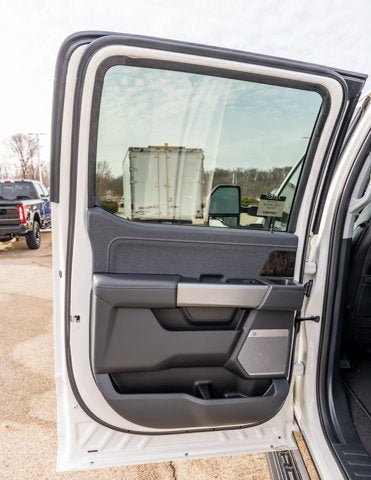 New 2026 Ford F250 Lariat w/ Black Appearance Package image 15