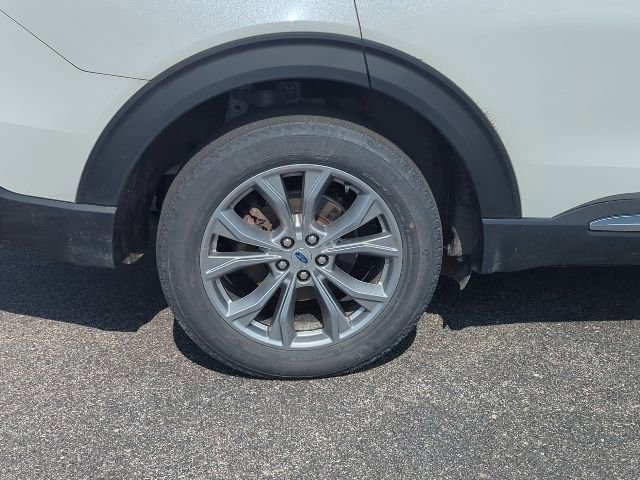 Used 2022 Ford Explorer XLT w/ Equipment Group 202A image 11