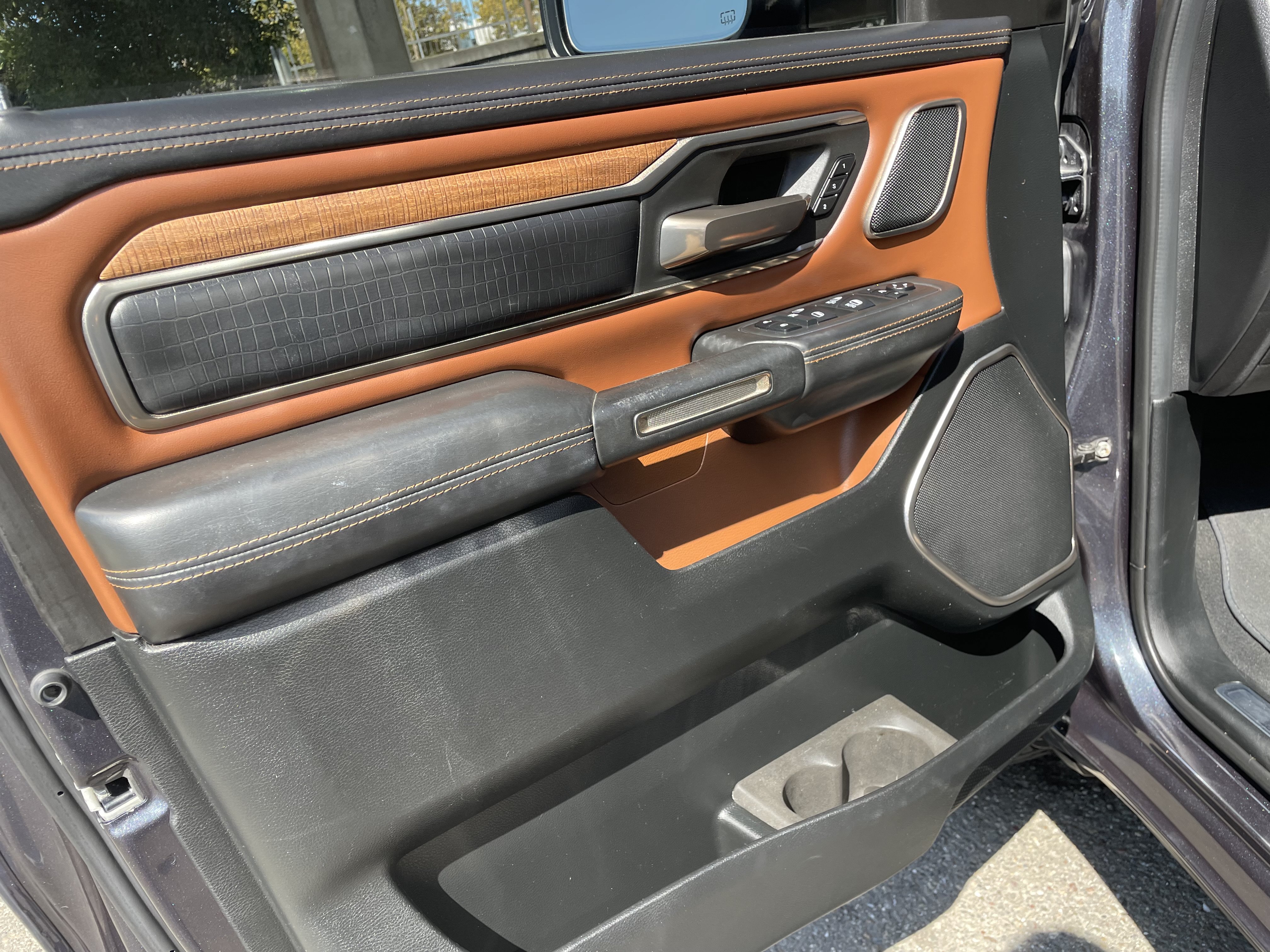 Used 2019 RAM 1500 Limited AWD/4WD image 17
