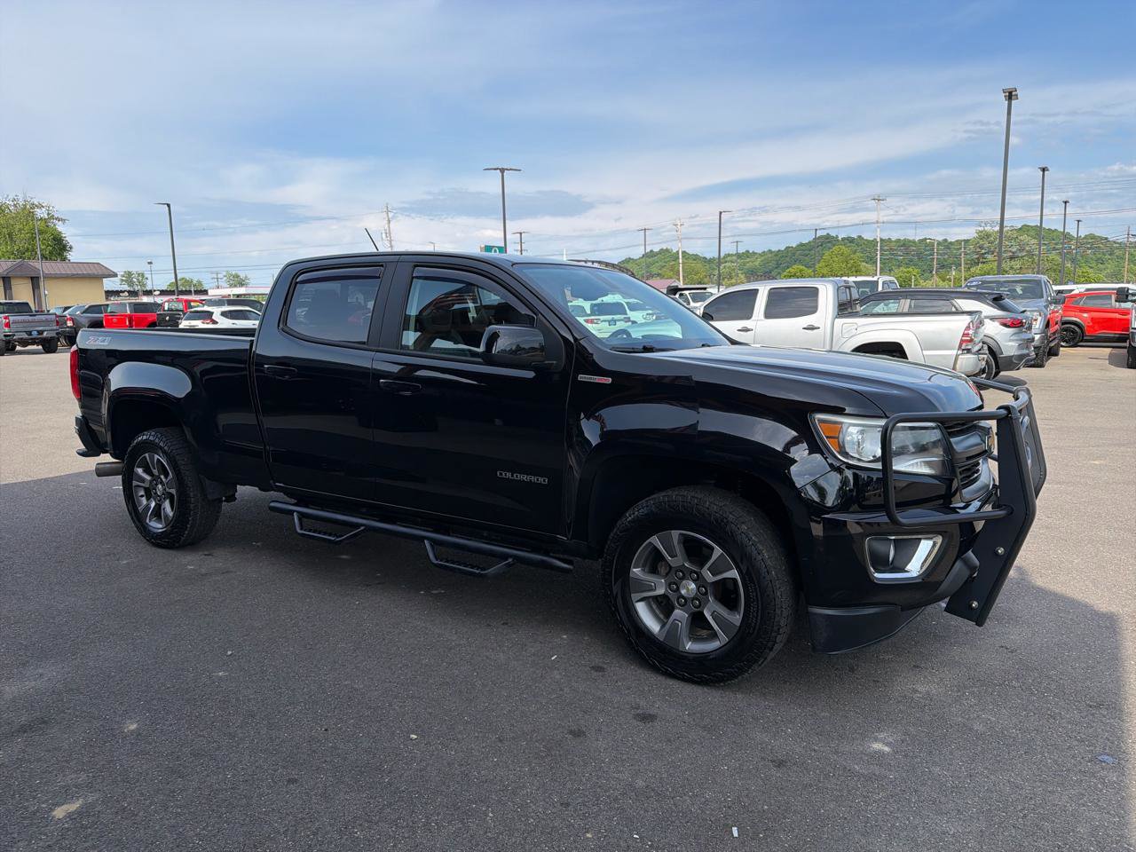 Used 2018 Chevrolet Colorado Z71 AWD/4WD image 3
