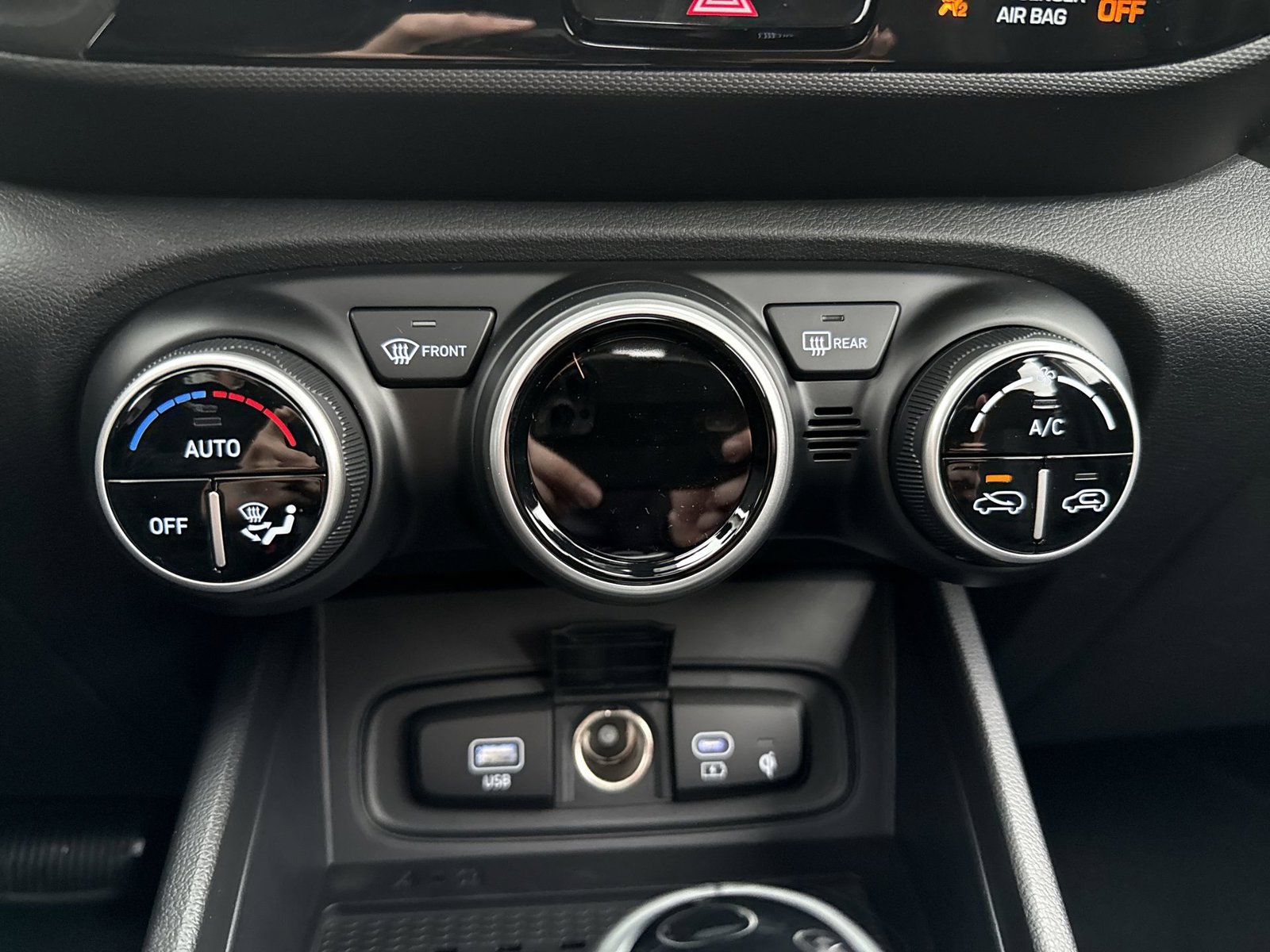New 2026 Hyundai Venue SEL FWD image 19