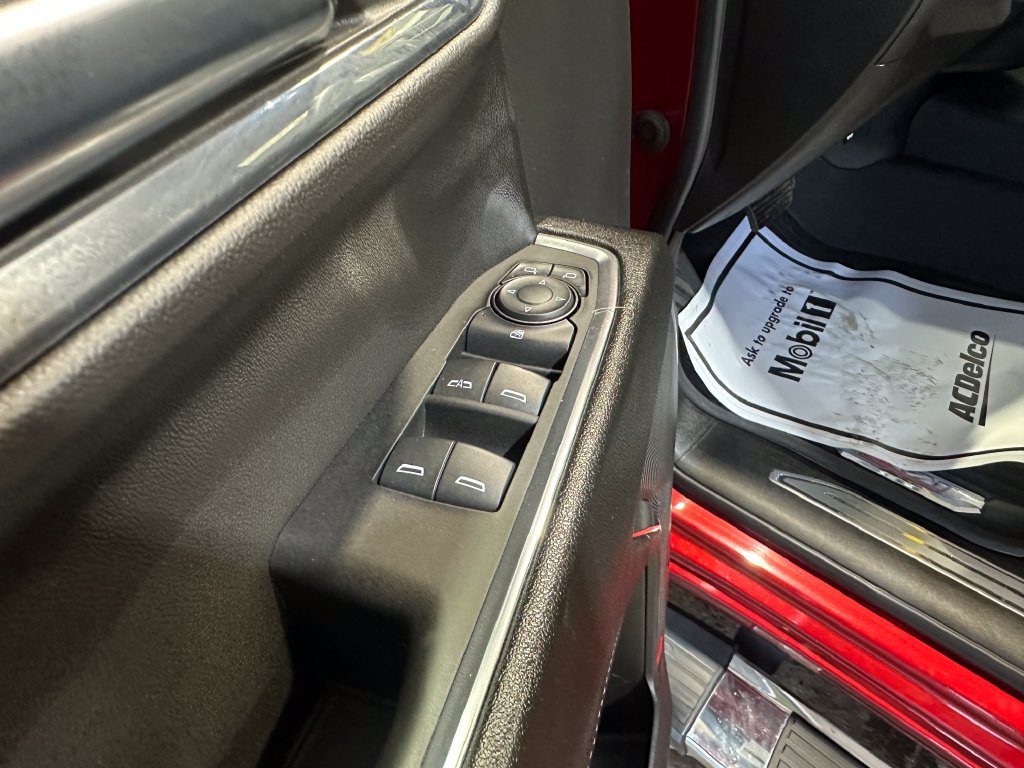 Used 2024 Chevrolet Silverado 1500 LT AWD/4WD image 11