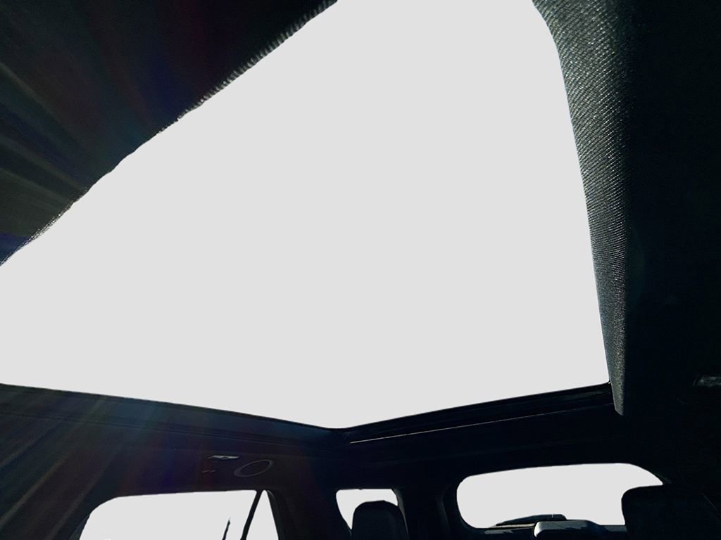 New 2026 Ford Explorer ST-Line w/ ST-Line Street Pack image 18