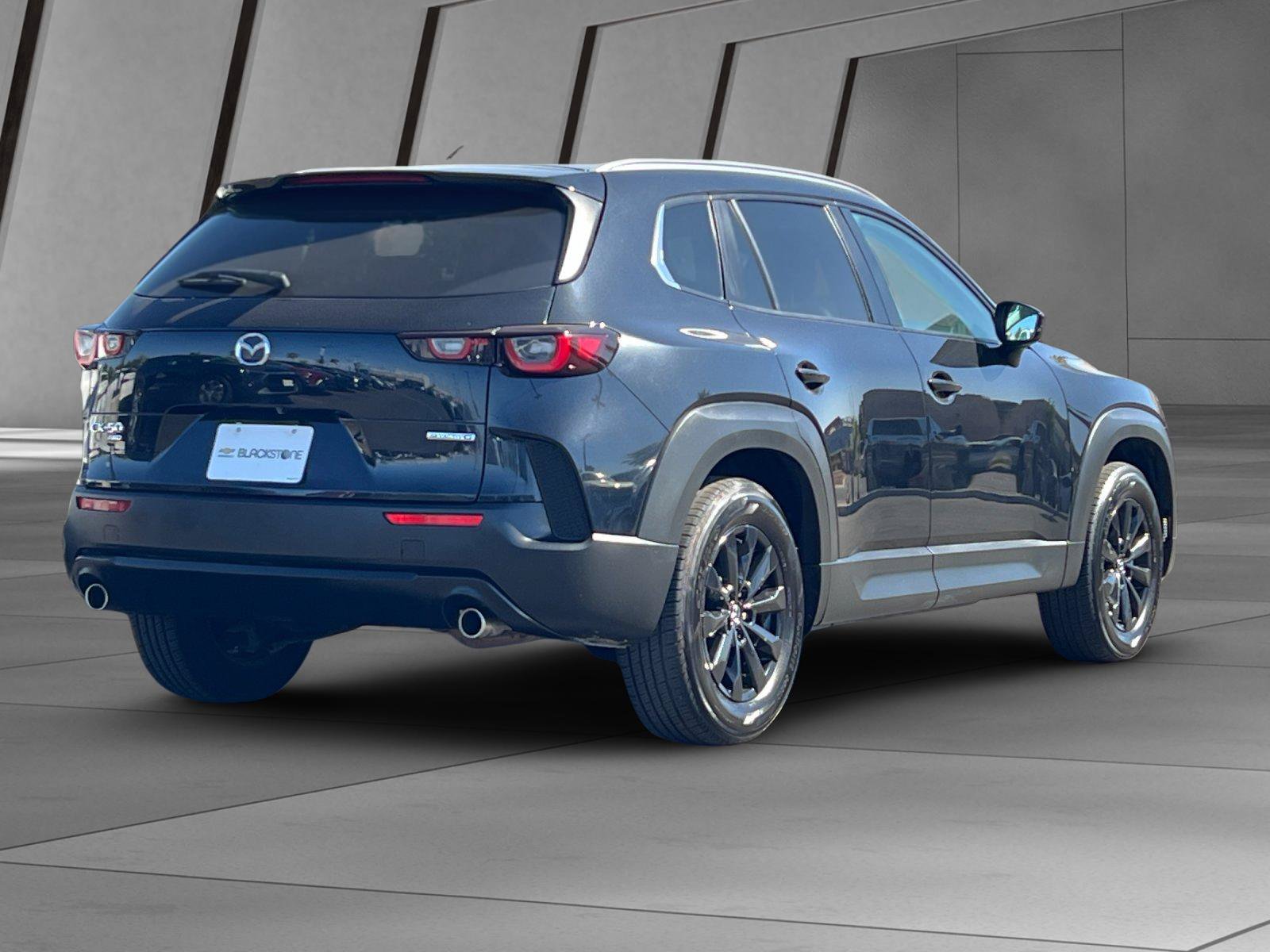 Used 2025 MAZDA CX-50 AWD 2.5 S w/ Preferred Package image 4