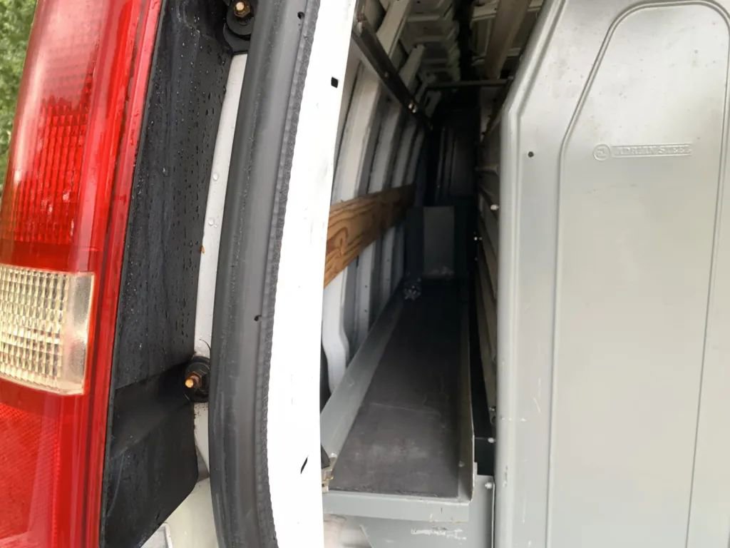 Used 2014 Chevrolet Express 2500 w/ Cold Climate Package image 16