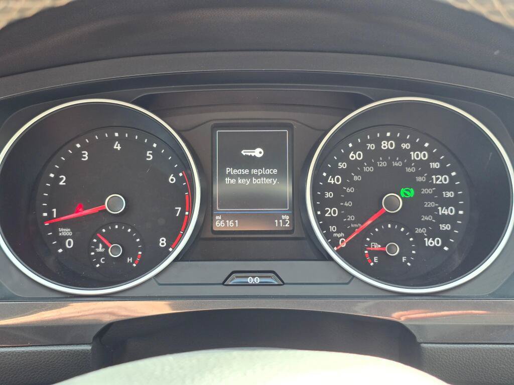 Used 2021 Volkswagen Tiguan SE FWD image 22