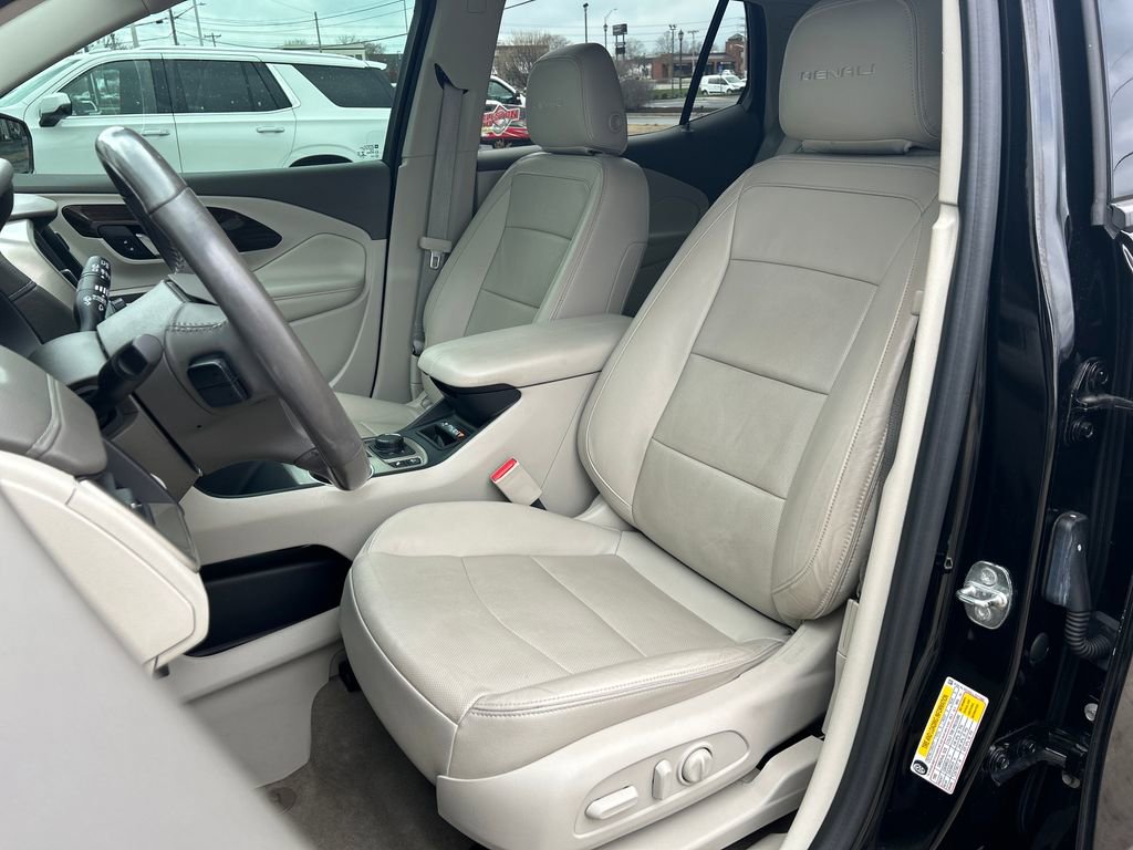 Used 2020 GMC Terrain Denali w/ Denali Premium Package image 14