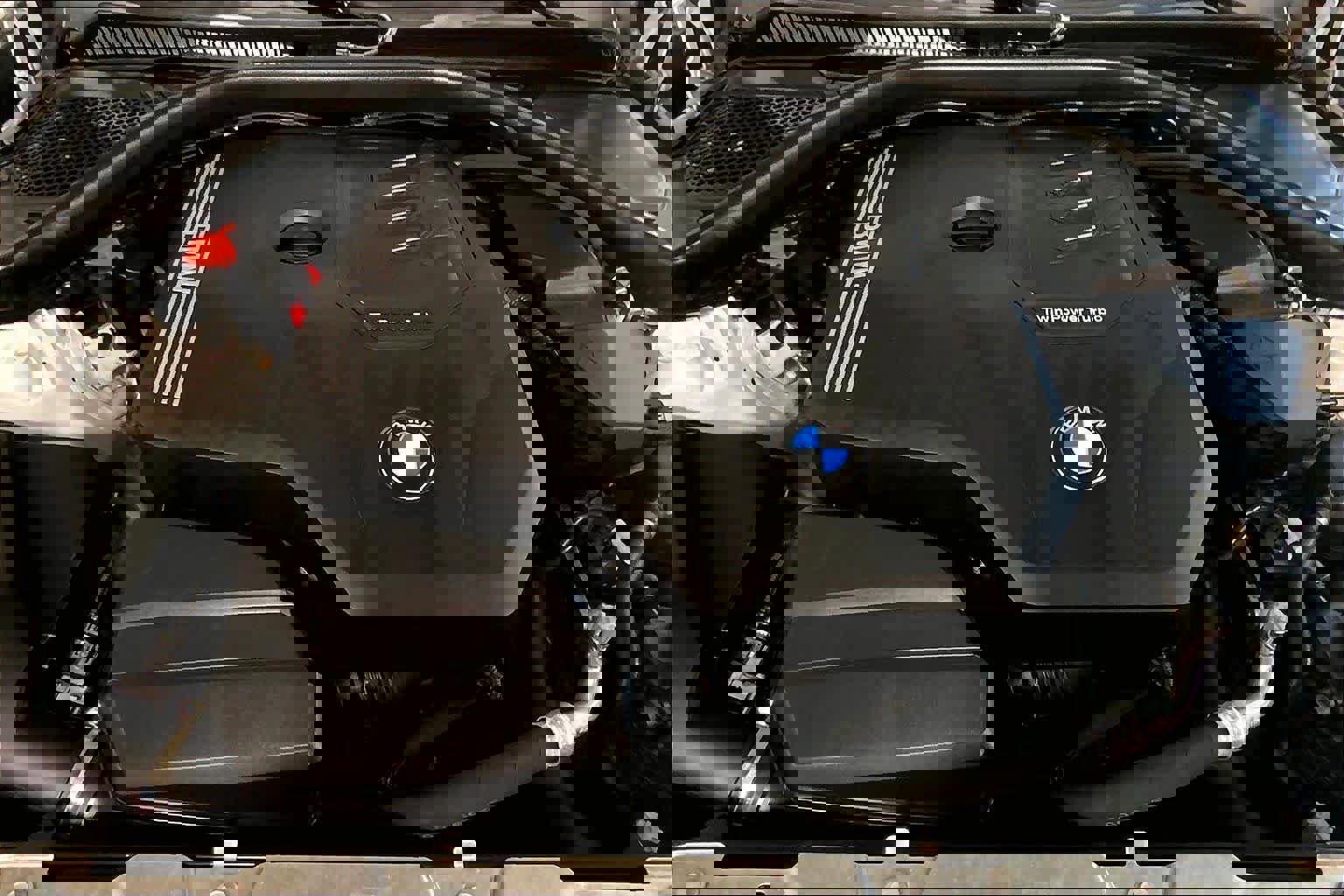 Certified 2024 BMW 330i xDrive Sedan w/ Convenience Package image 31