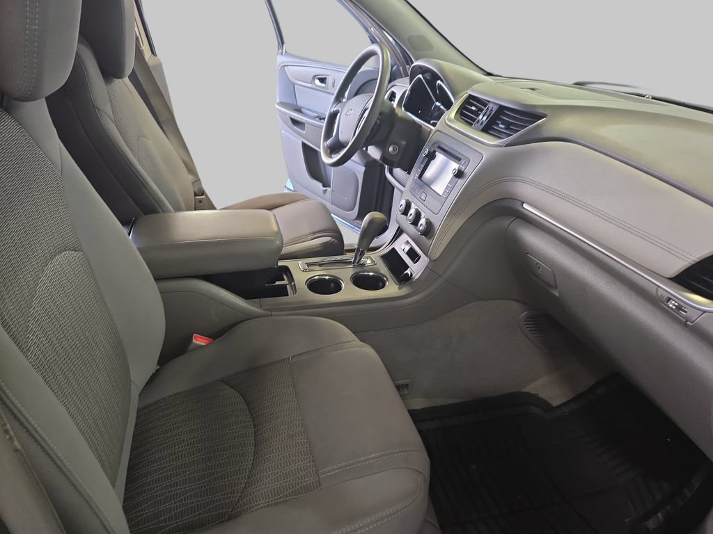 Used 2013 Chevrolet Traverse LS FWD image 10