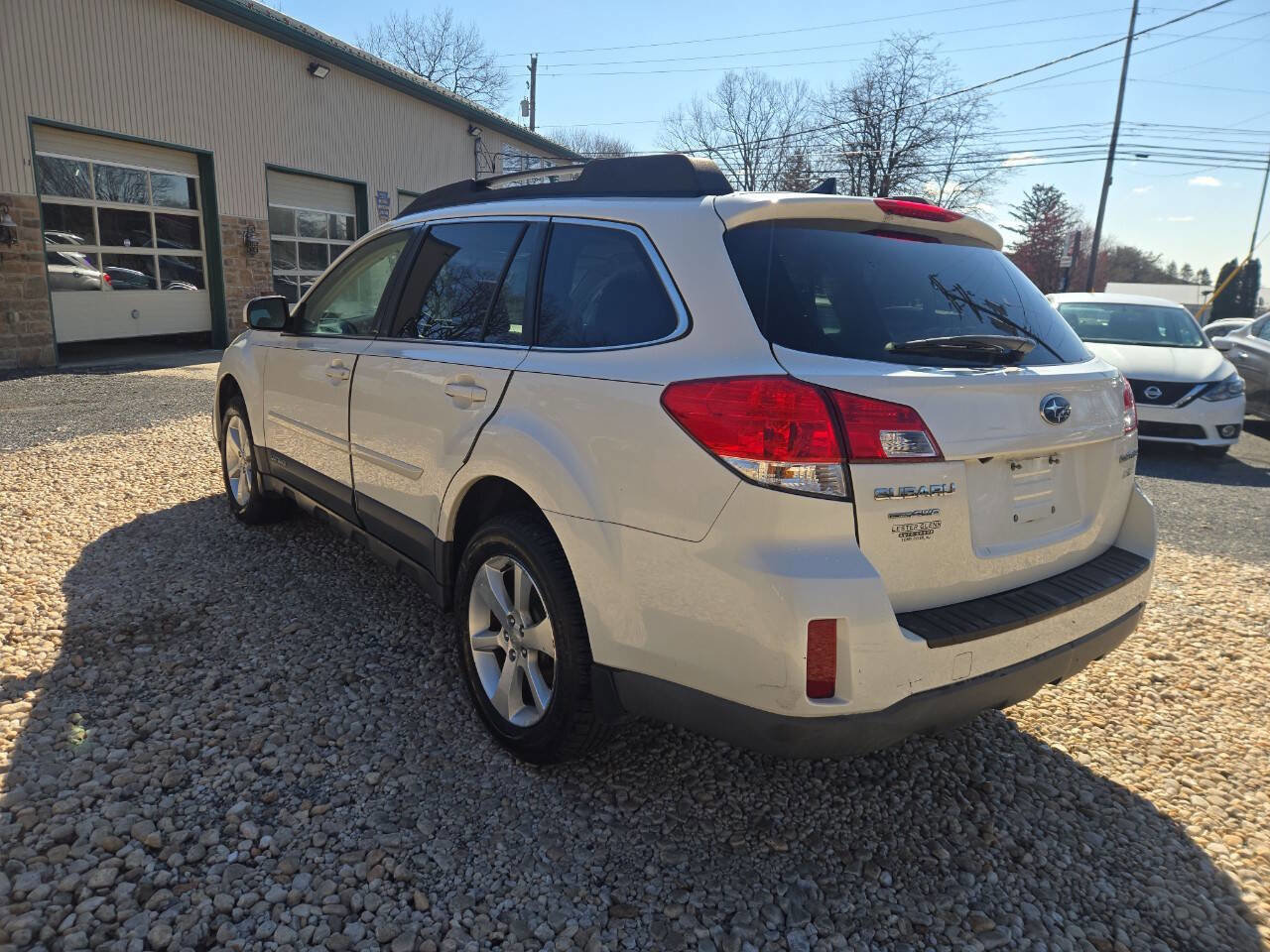 Used 2013 Subaru Outback 2.5i Limited AWD/4WD image 5